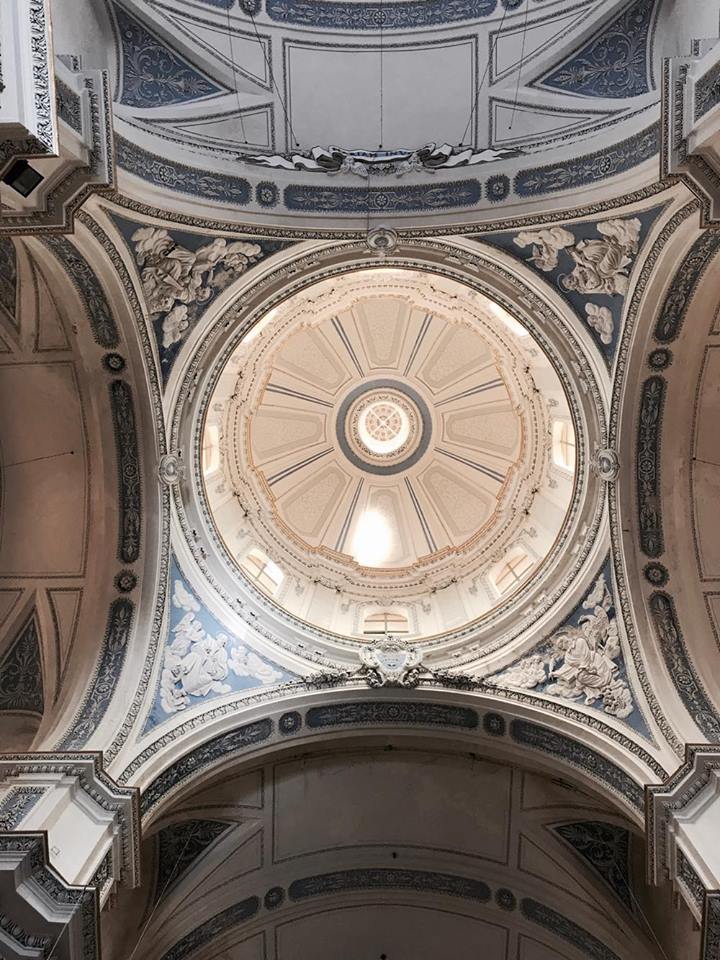 piazzaarmenrina_duomo_cupola_travel_raffaellacatania