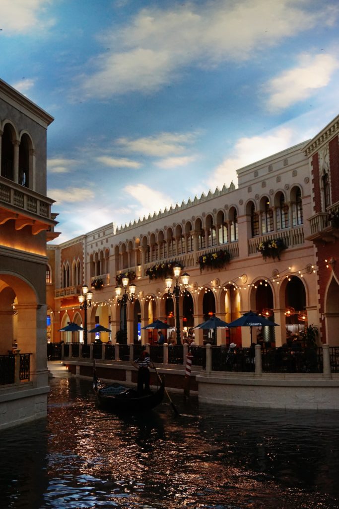 lasvegas_venezia_cielo_finto_viaggio_travel_blogger_raffaellacatania